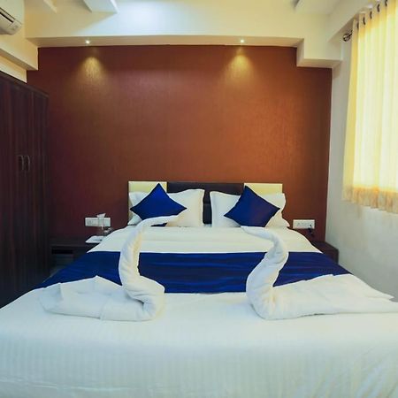 Hotel Swell Ahmedabad Exteriör bild